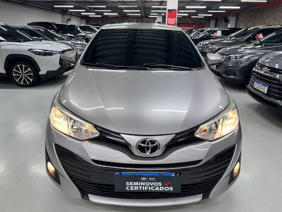 TOYOTA YARIS 1.5 16V FLEX SEDAN XS MULTIDRIVE TOYOTA YARIS 1.5 16V FLEX SEDAN XS MULTIDRIVE